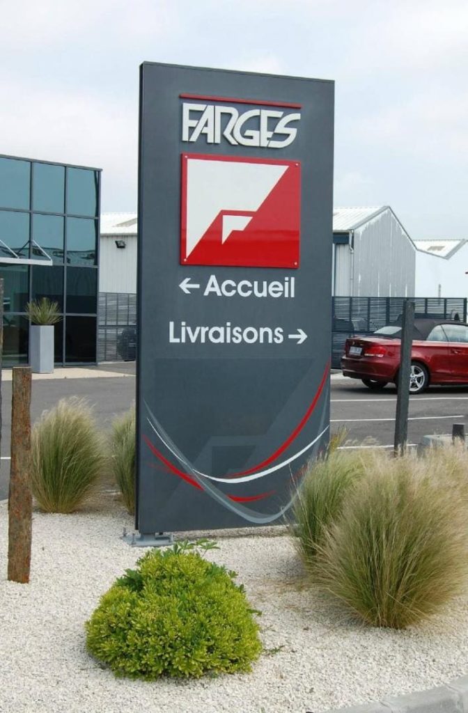 SARL PUBLICITE CABANETOS Publicite Saint Gilles Croix De Vie Realisation 1 1