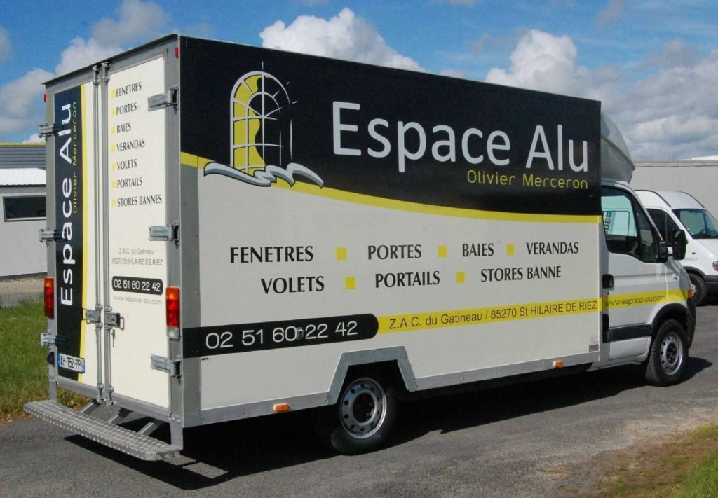 SARL PUBLICITE CABANETOS Publicite Saint Gilles Croix De Vie Realisation 11 2